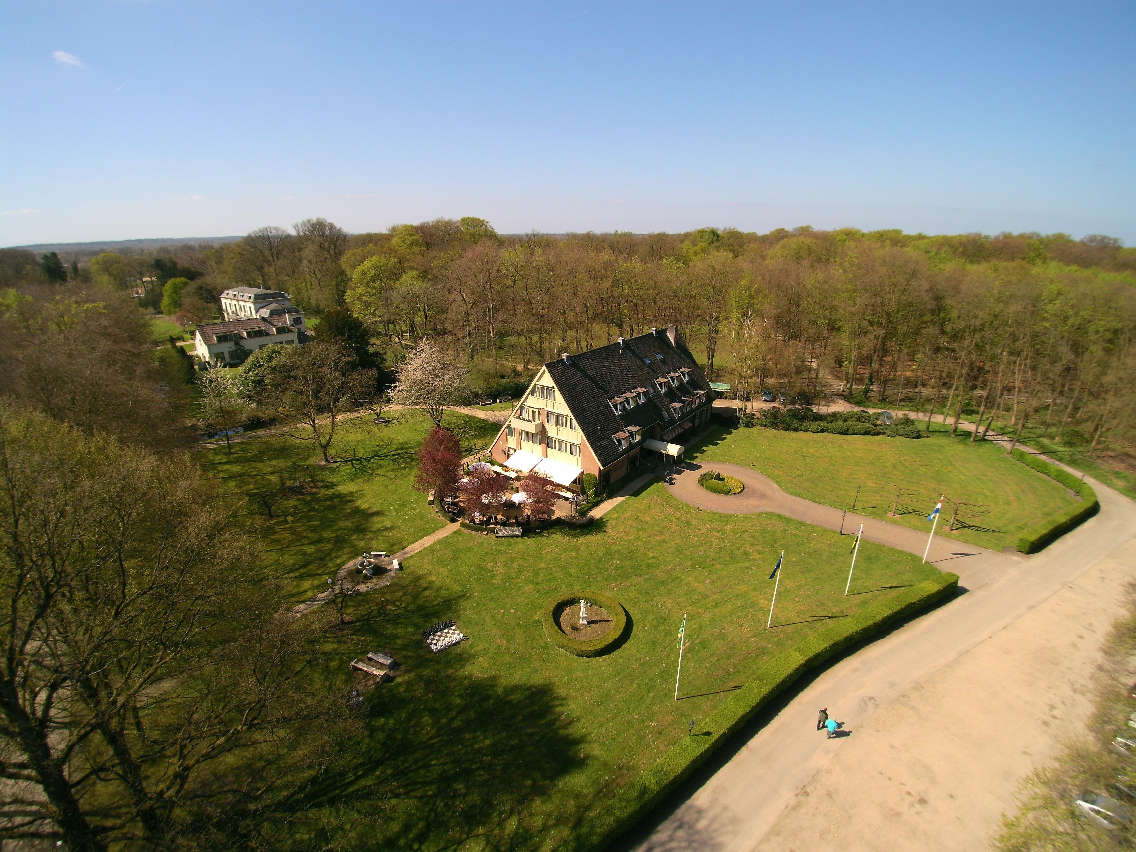 Fletcher Hotel Landgoed Huis Te Eerbeek Bagian luar foto